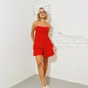 OVEROL DIMENSIONES // rojo liso